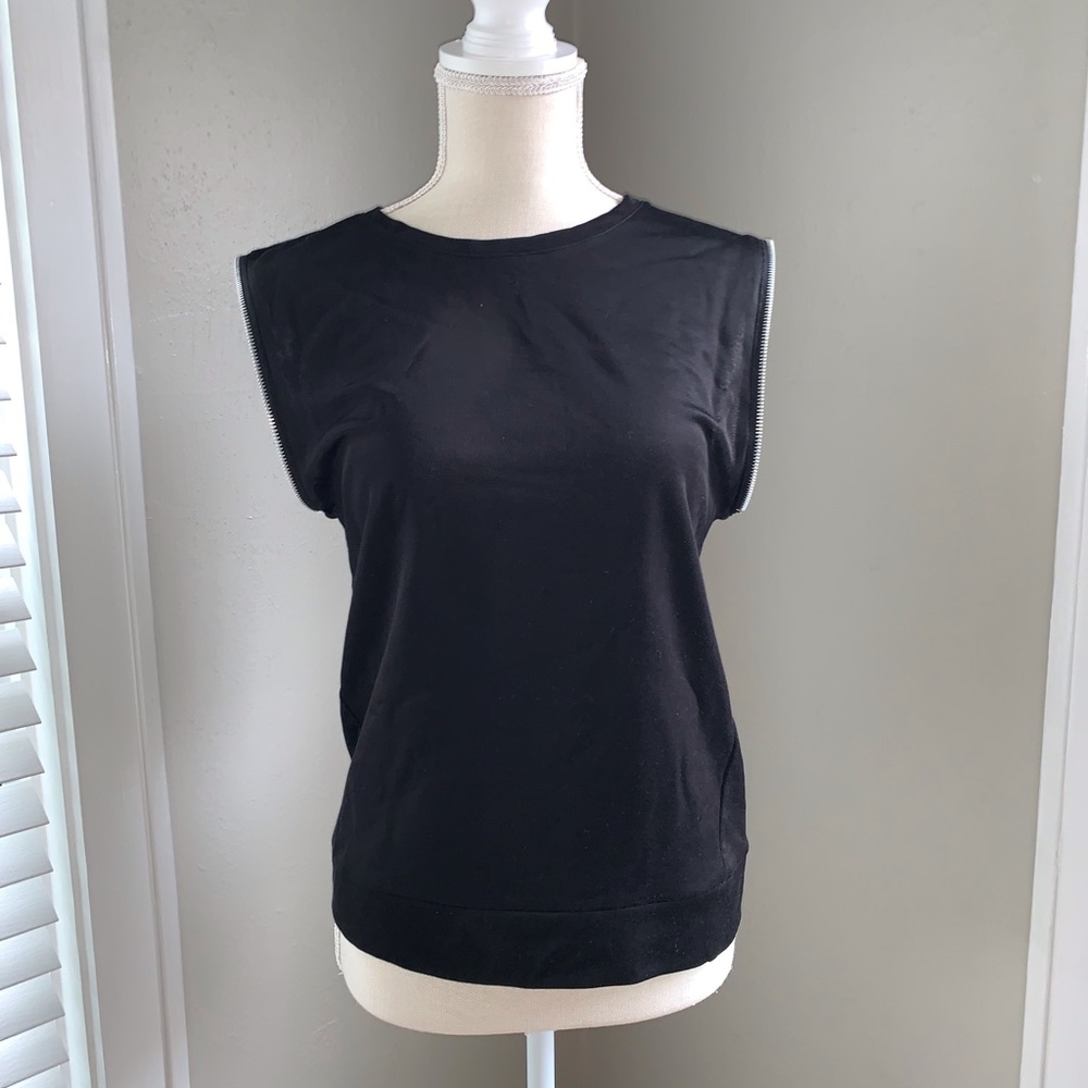 GenLove Zipper Sleeve Top